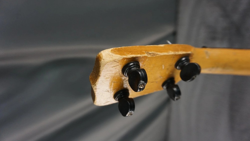 Vintage Closed Back Banjolele