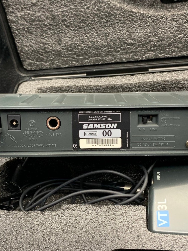 Samson VR3TD True Diversity Receiver, VT3L VHS Beltpack Transmitter,