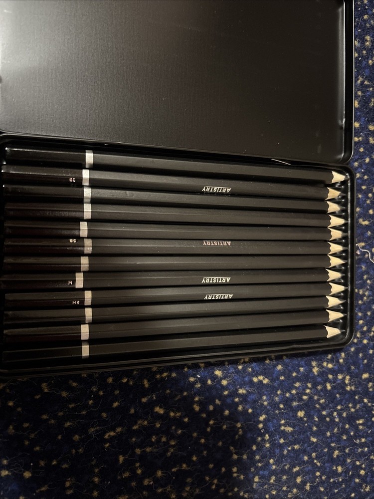 12 Drawing Pencils