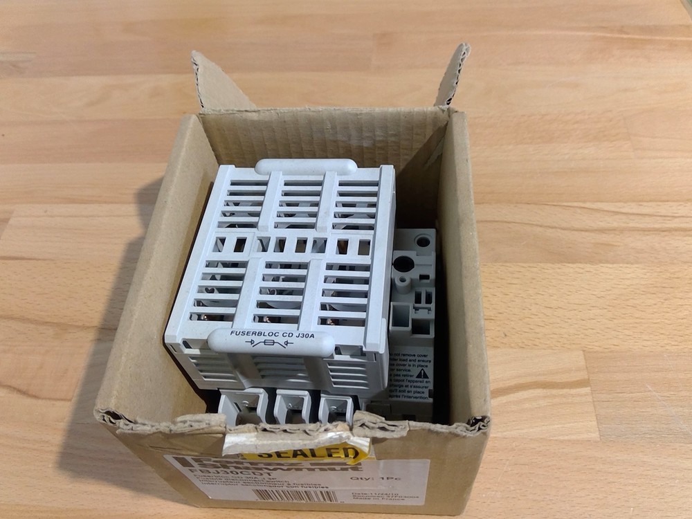 Mersen Fusible Disconnect Switch (Open Box)