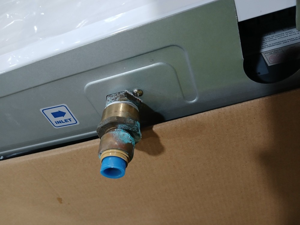 EcoSmart 36 kW 7.03 GPM 240-Volt Electric Tankless Water Heater/Open box, Parts