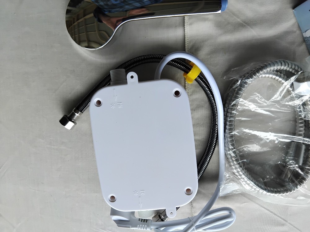 3 second heat -instant hot water heater 220-240VAC 1500W RX-021