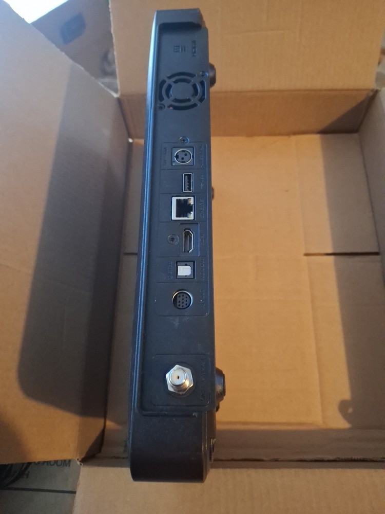 DIRECTV BUNDLE WIRELESS VIDEO BRIDGE & RECEIVER WVB2R0-34 / SEE DESCRIPTION ***