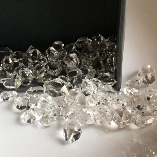 24 pcs Herkimer diamond crystals , 5 to 7 mm