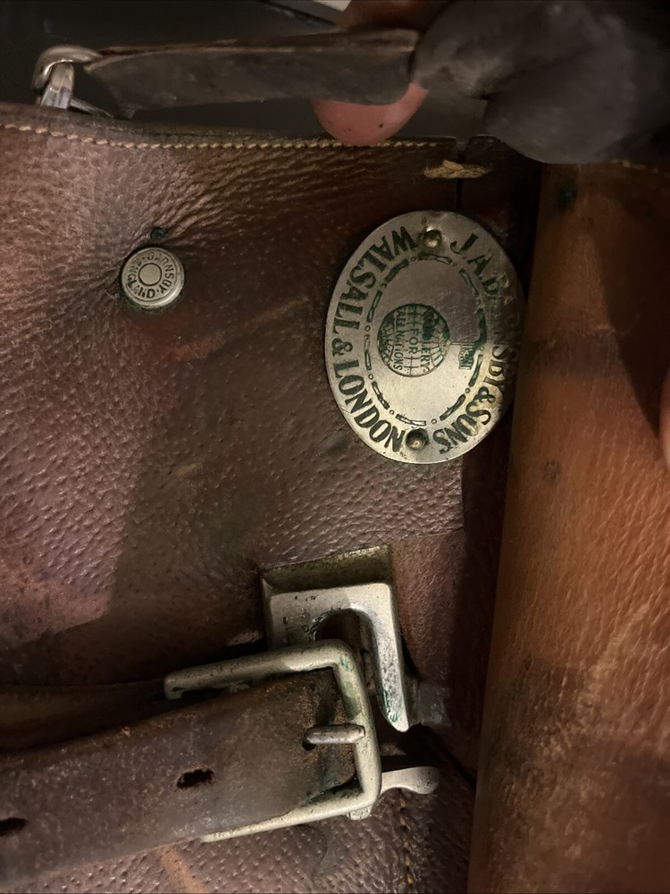 JA Barnsby & Sons Marshal & London Saddle