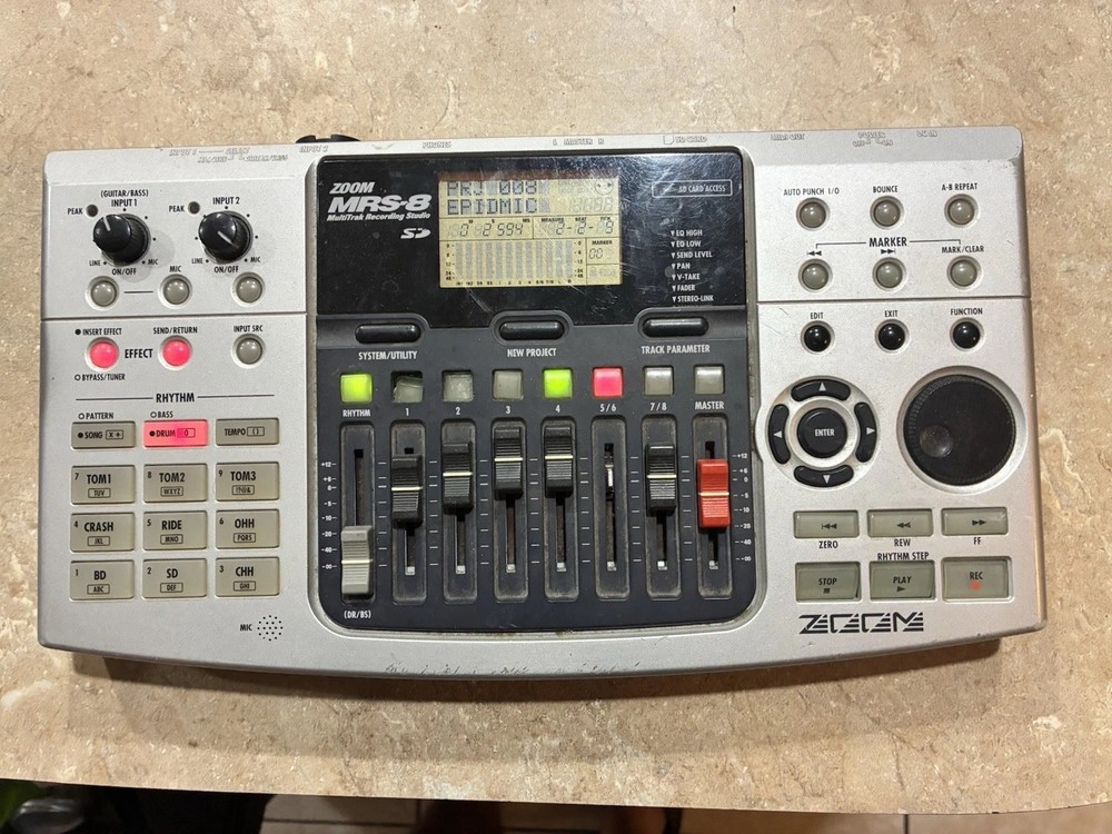 Zoom Mrs-8 Recorder *as is*