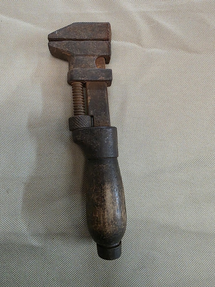 VINTAGE MINI TOOLS DASCO CRATE HAMMER HATCHET MONKEY WRENCH