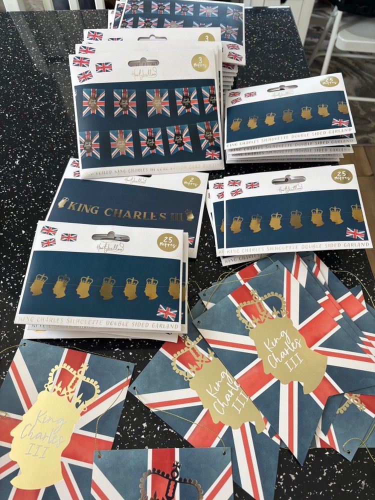 25 King Charles III Buntings