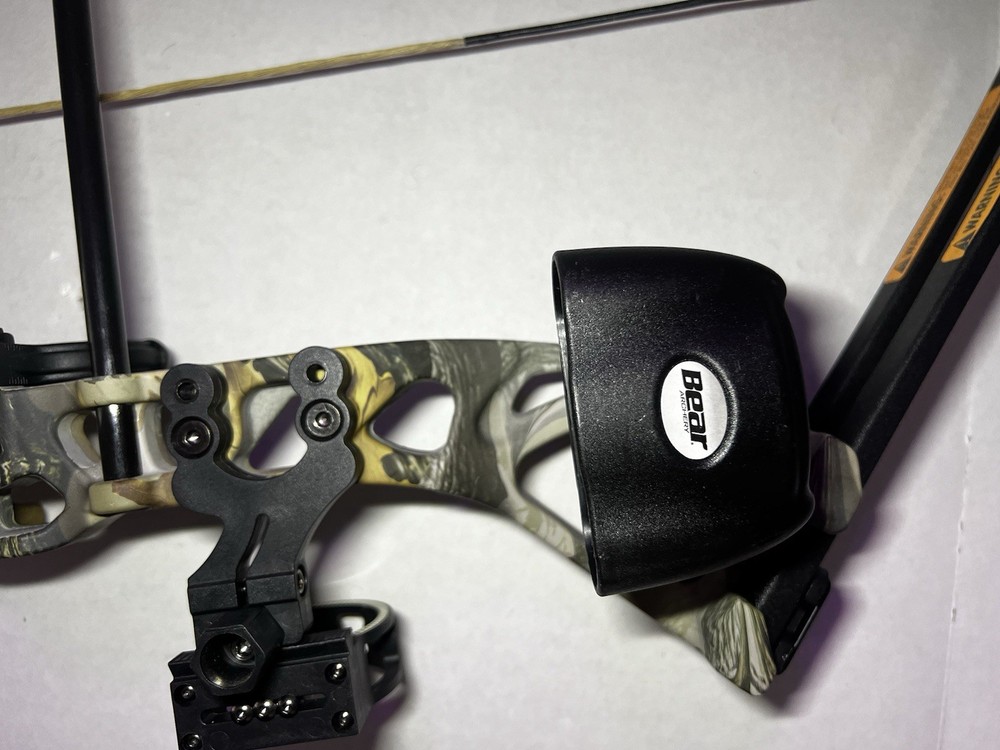 Bear Archery Limitless RTH Compound Bow ** Missing String**