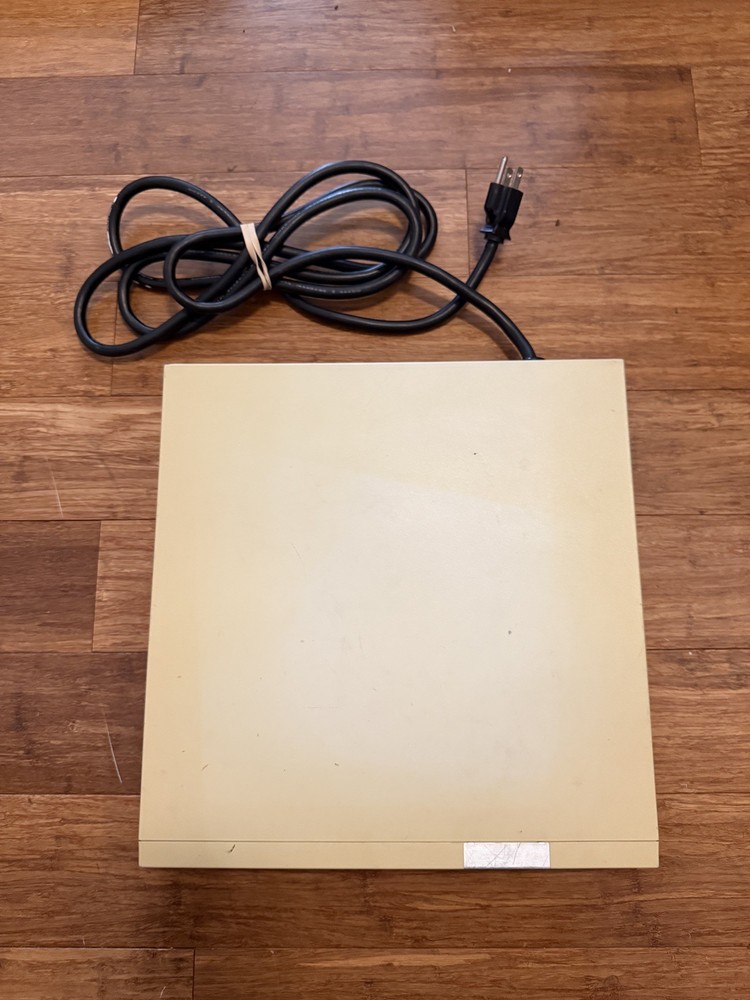 Kensington 62102 Master Piece Plus Surge Protector