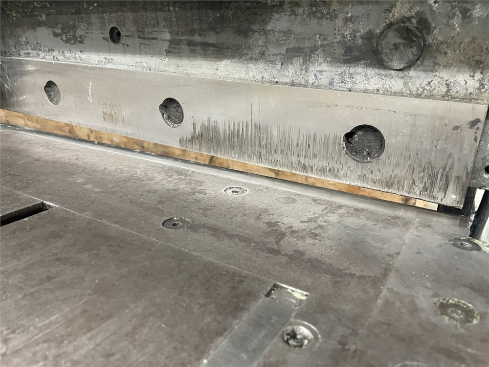 10' Wide Cincinnati 1010 Shear