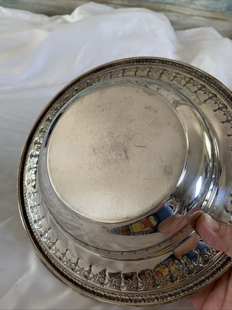 Vintage 10” Reed & Barton Silver Bowl #1202