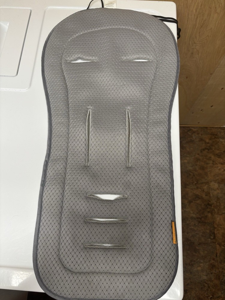 Luiluiby cooling mesh stroller seat insert gray