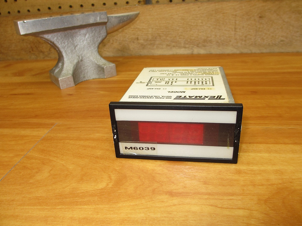 Texmate DU-35P *USED POWERS UP* Digital Panel Meter 110VAC
