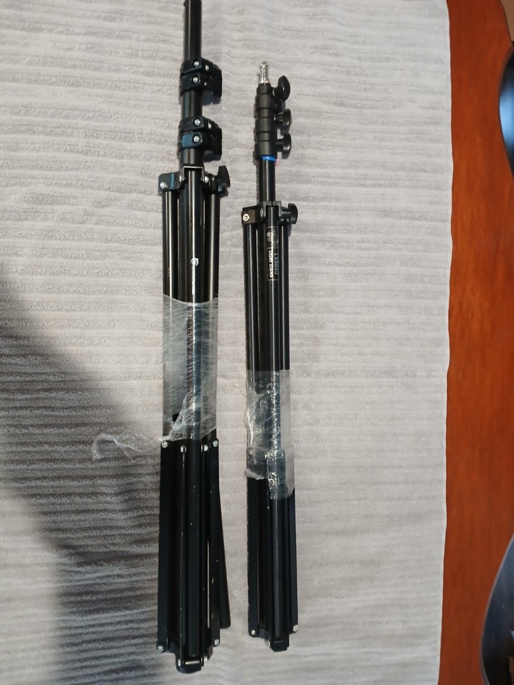 Aluminum Telescopic Camera Tripod Work, Camera, Light.