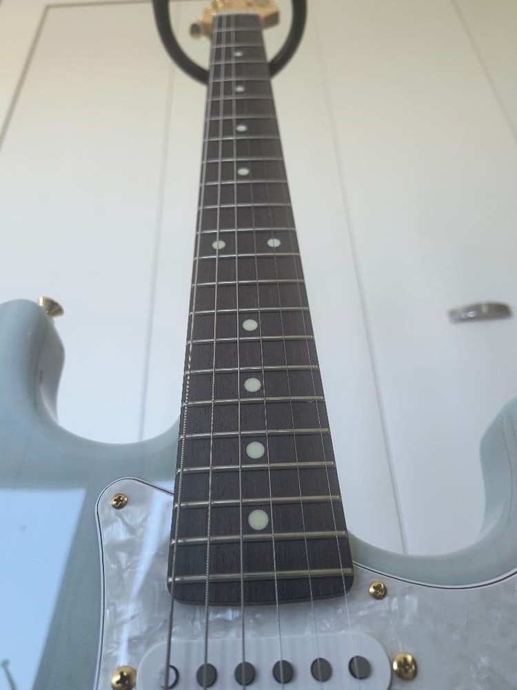 Fujigen Stratocaster