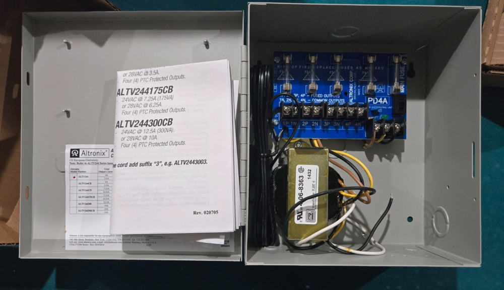 Altronix ALTV244