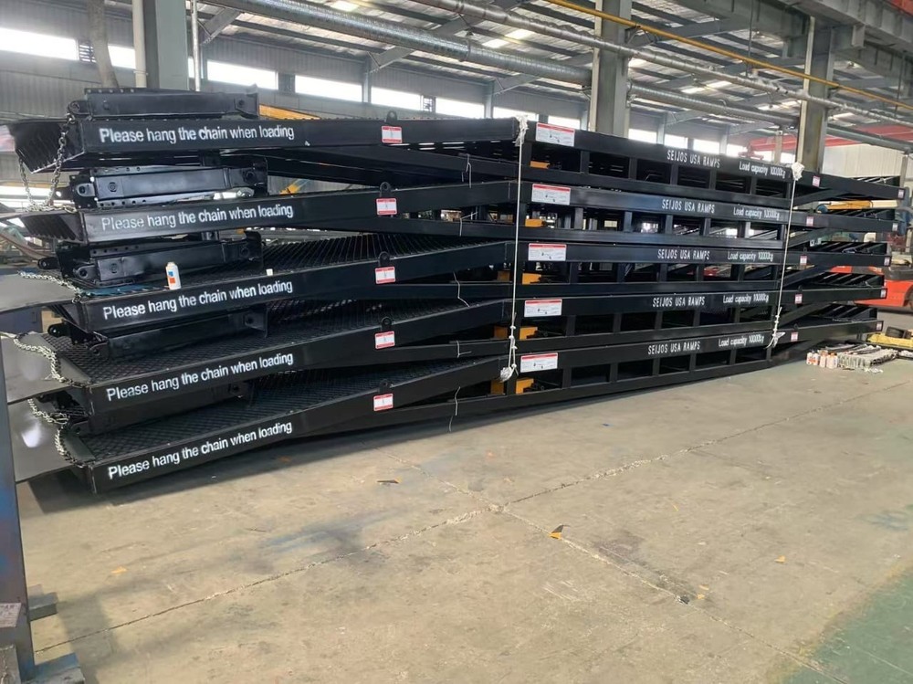 Warehouse Forklift Ramps