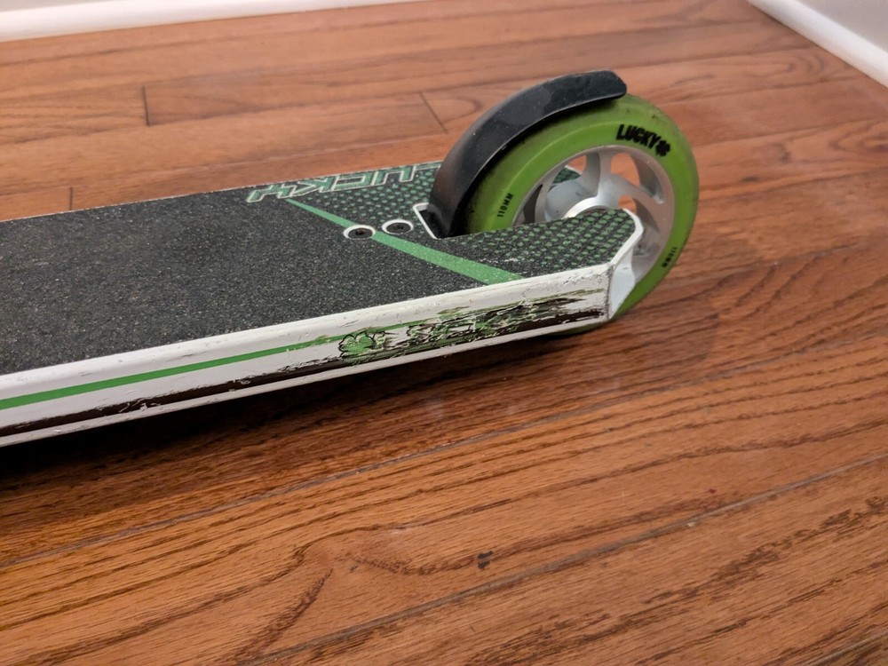 Lucky Crew Scooter