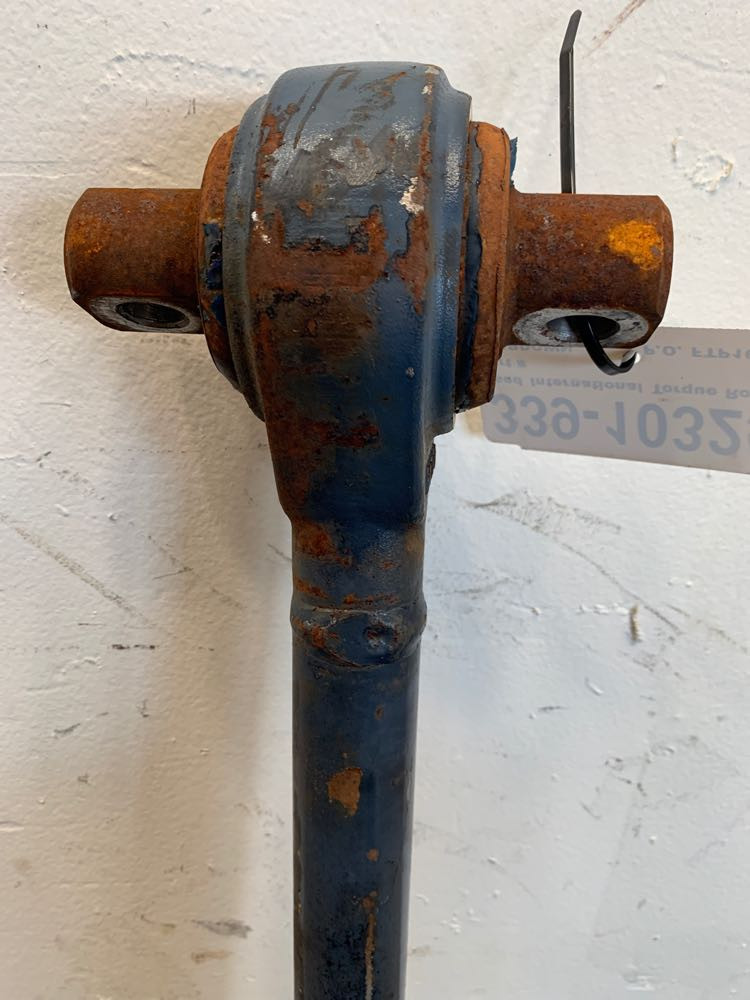 International Torque Rod (339-10325)