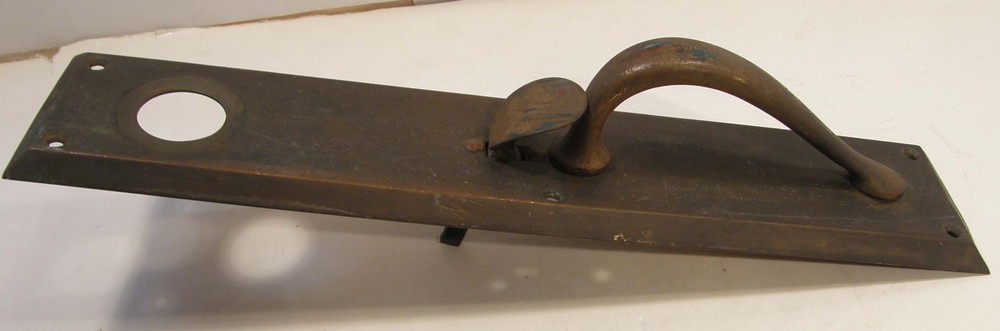 ANTIQUE VINTAGE SOLID BRASS THUMB LATCH ENTRY DOOR PULL HANDLE 3X14 BACK PLATE