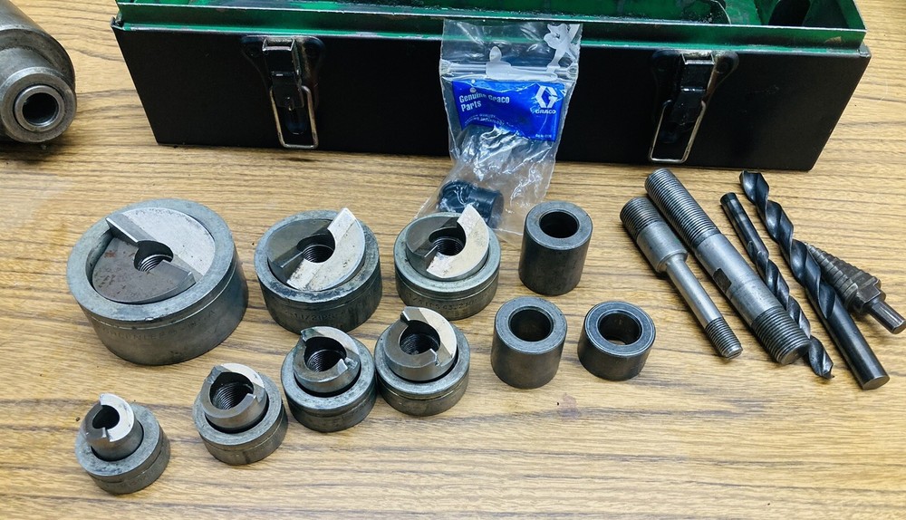 Greenlee Hydraulic Knockout Punch Set With 767 Pump