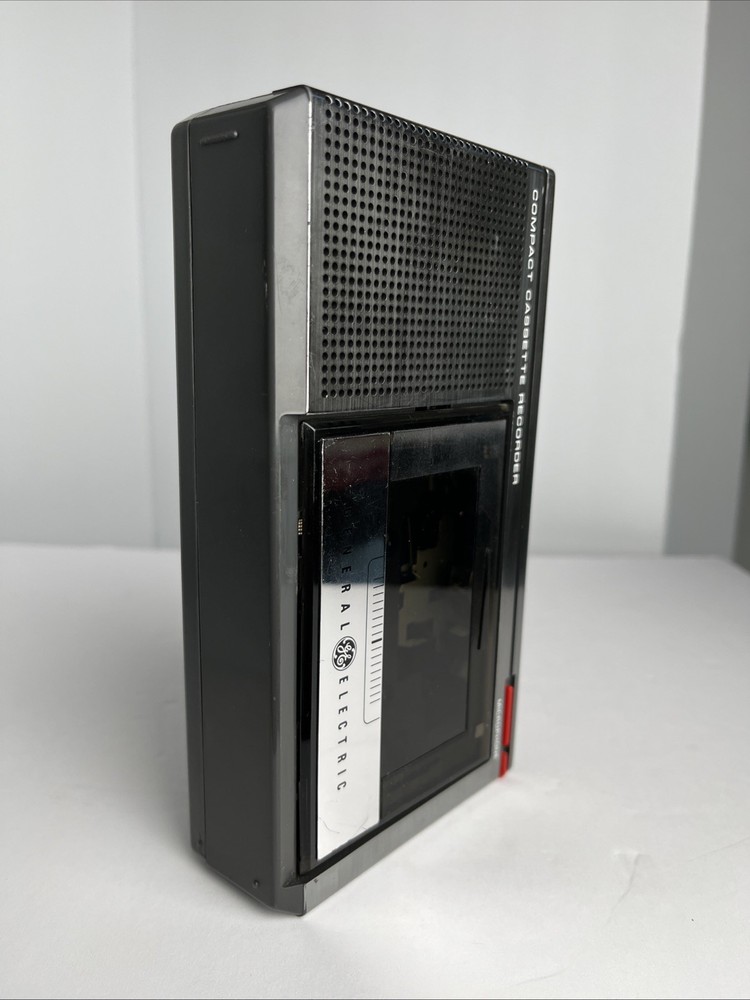 General Electric Compact Cassette Player Recorder Model 3-5300A TESTED & WORKING