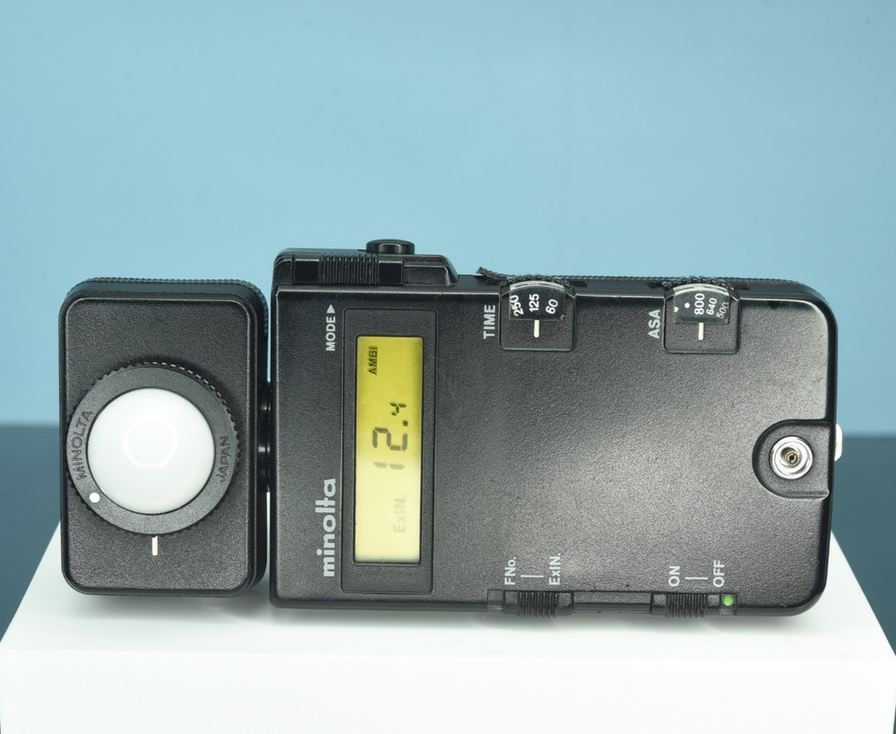 Minolta Flash Meter III w/Spherical Diffuser, new Batteries &Case tested working