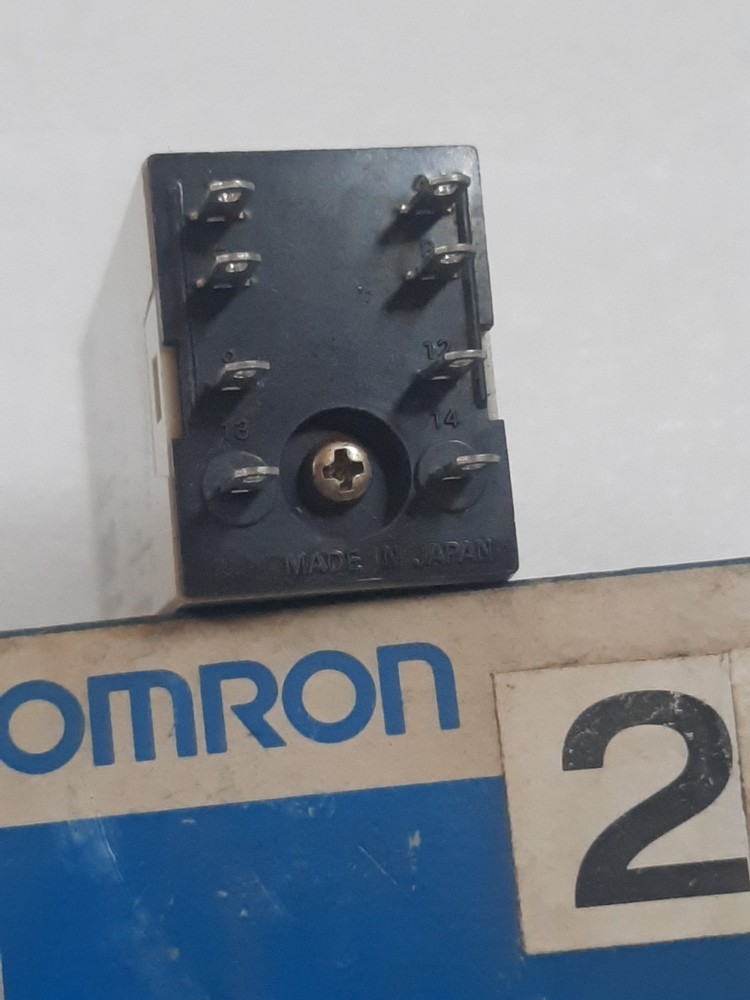 Omron H3Y-2-Timer 110 VAC 5A