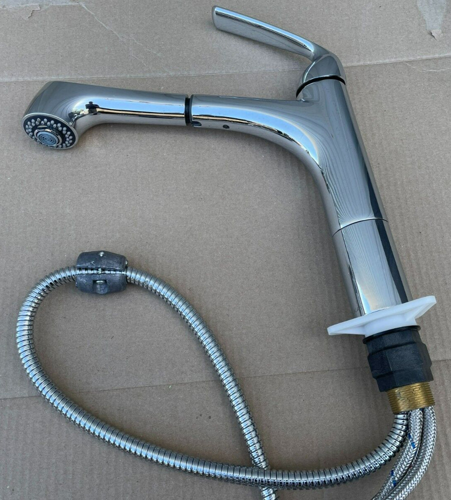 ELKAY Single Hole Kitchen Faucet w/Pull-Out Spray