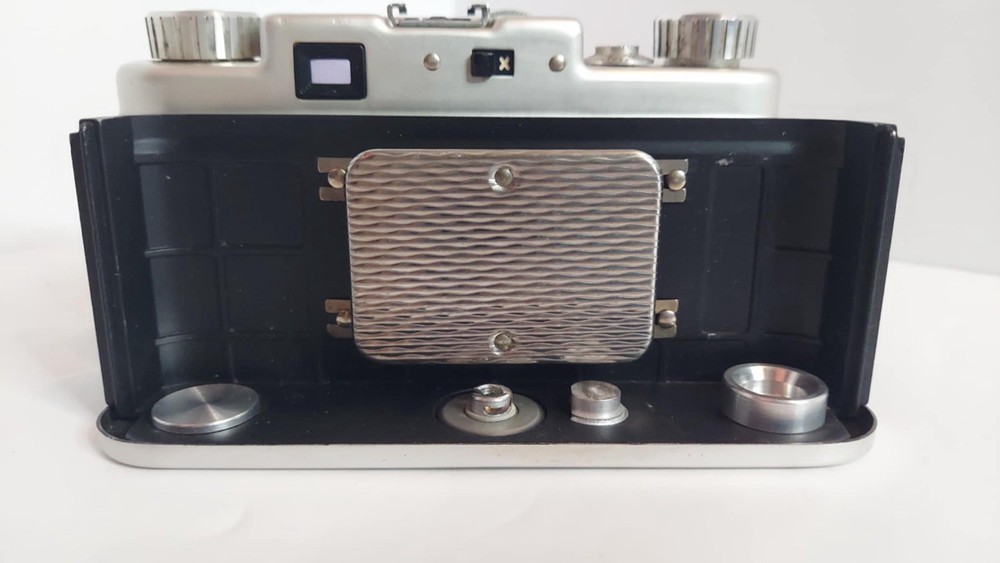 Argus C 44 35mm Camera In Original Leather Case UNTESTED