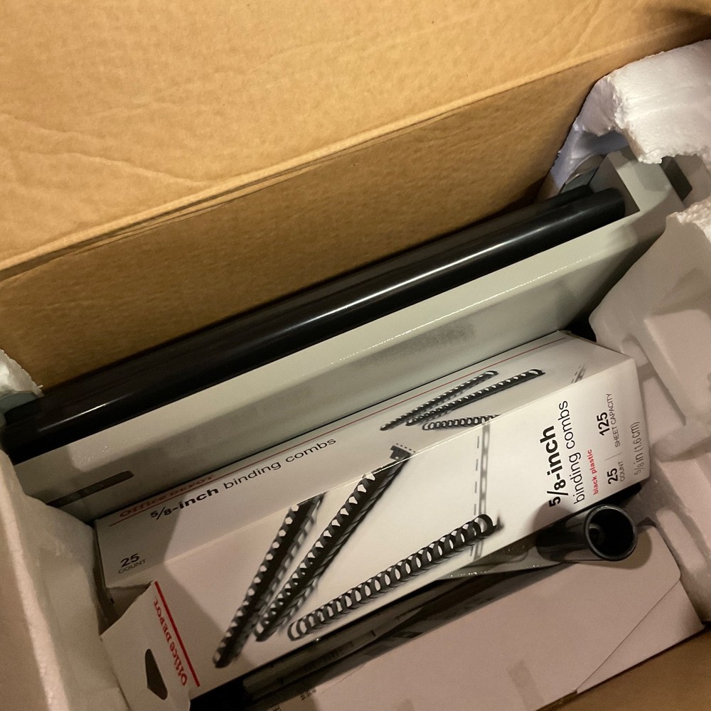 GBC CombBind C150 Heavy Duty Comb Binding Machine - EXCELLENT Condition
