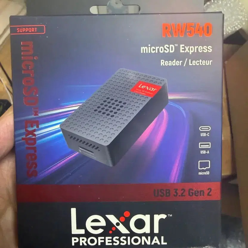 Lexar RW540 MicroSD & USB-C/USB-A Card Reader, NEW
