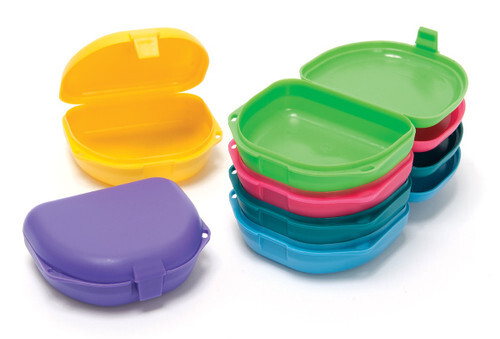 Quala Q9015 Retainer Boxes Assorted Colors 1" Deep 12/Pk