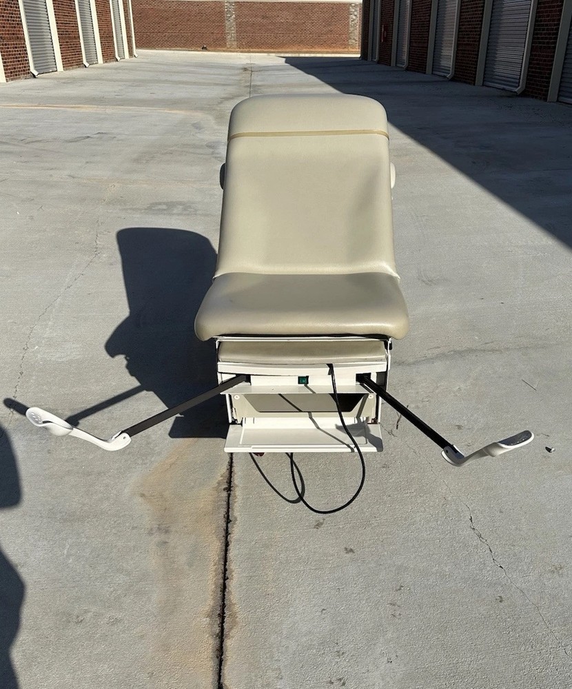 Ritter 222 Medical Examination Table with Adjustable Features – Fully Functional
