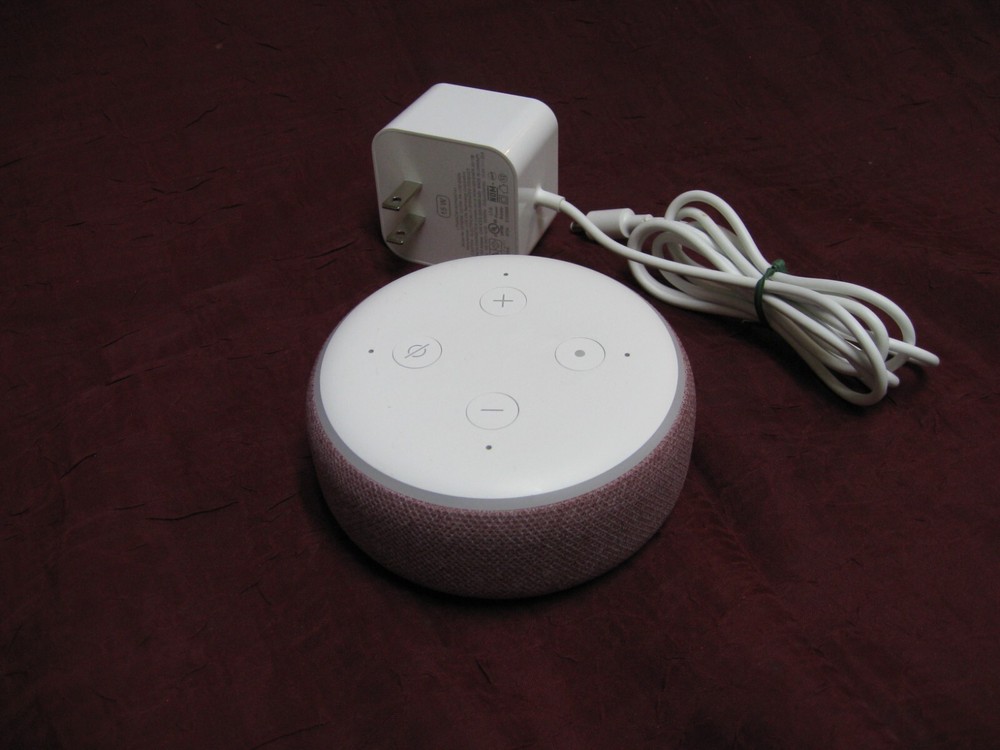 Amazon Echo Dot (3rd Gen) Smart Speaker - Used/Works Great. Model C78mP8