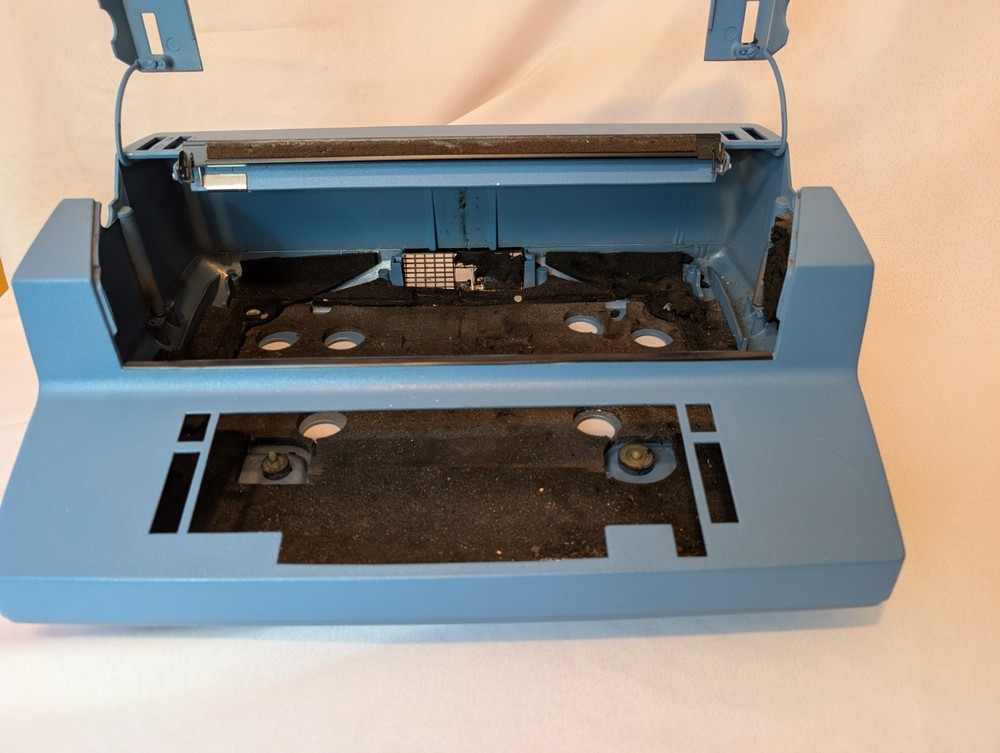 IBM Selectric Typewriter II EMPTY Case shell Blue PARTS ONLY