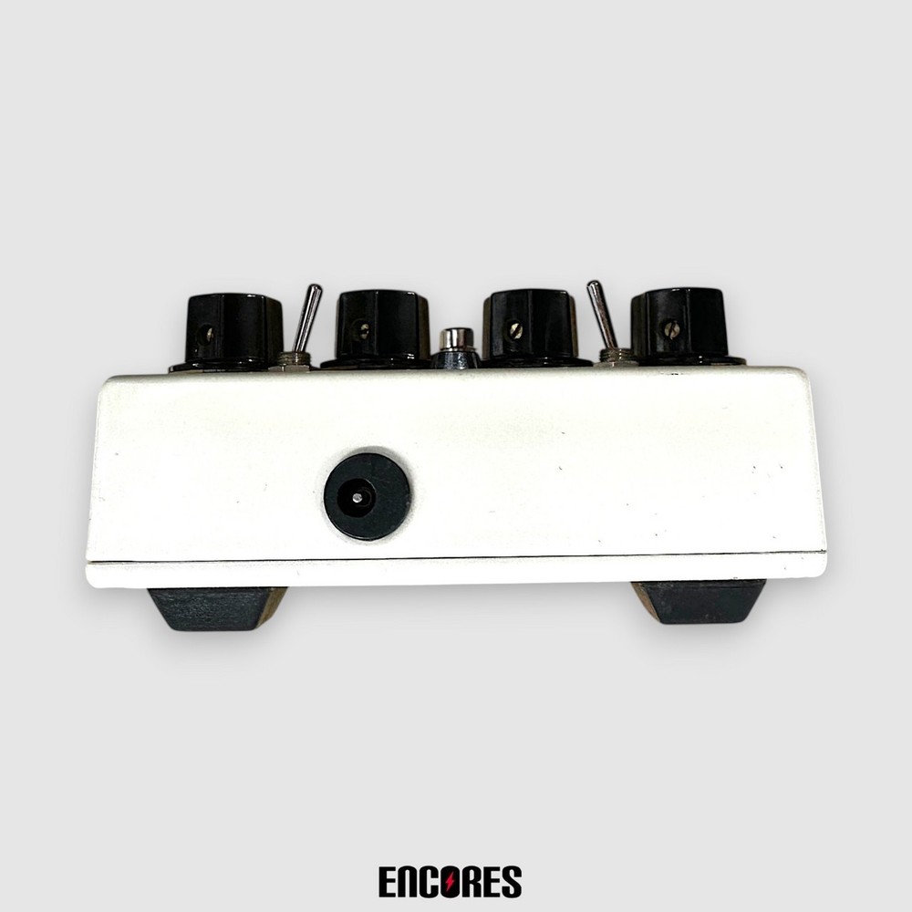 RED Witch Pedals Empress Deus Chorus Used Chorus