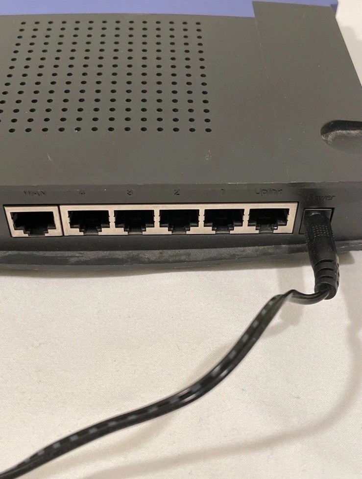 Linksys BEFSR41 V.2 10 Mbps 4-Port EtherFast Cable/DSL Router Tested Works