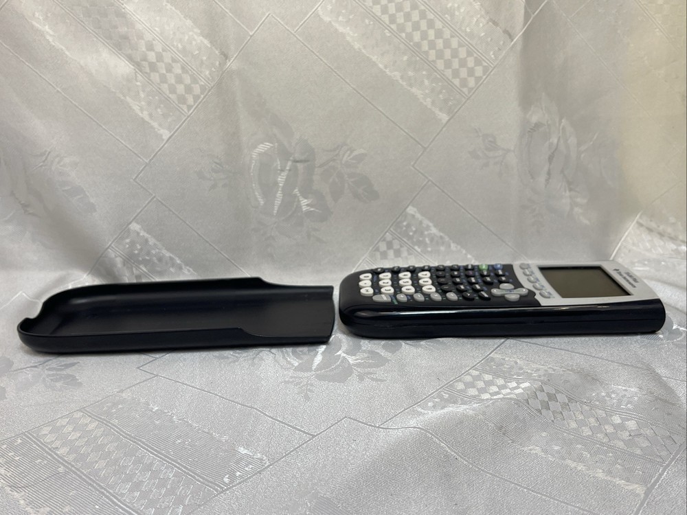 TEXAS INSTRUMENTS TI-84 PLUS GRAPHING CALCULATOR CLEAN CONDITION!