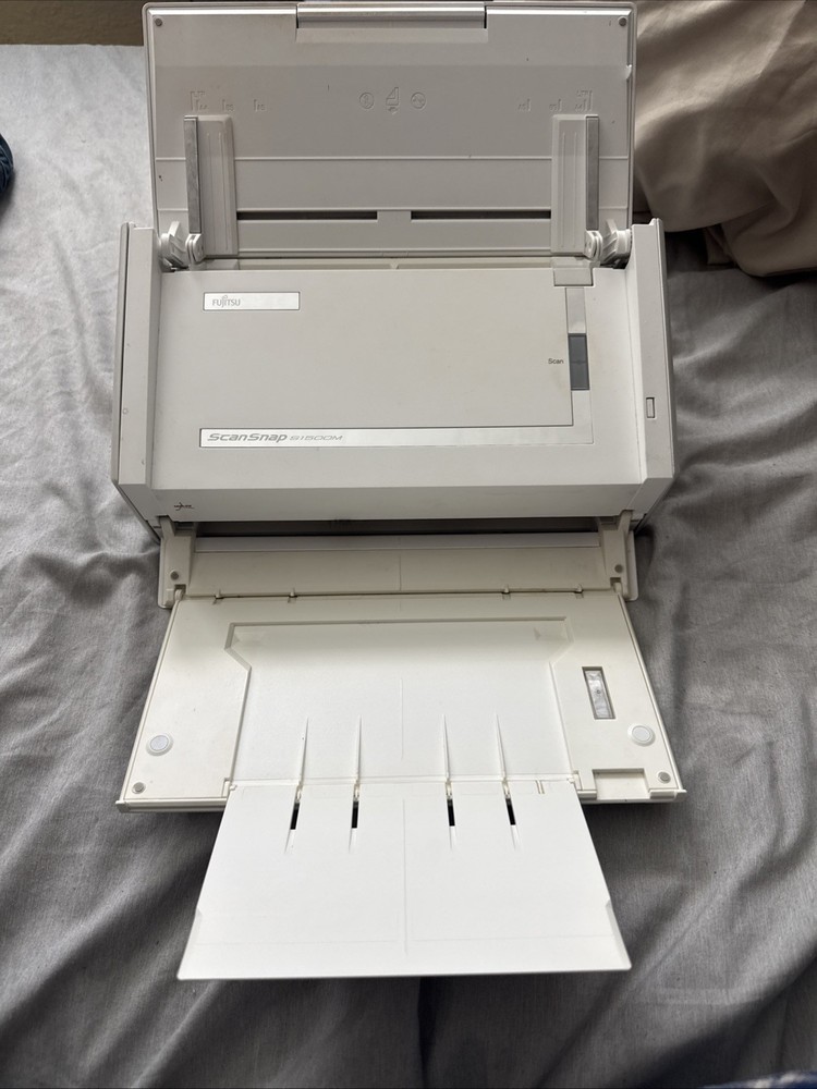 Fujitsu ScanScan S1500M Document Scanner — White — Worn Document Rollers — Parts