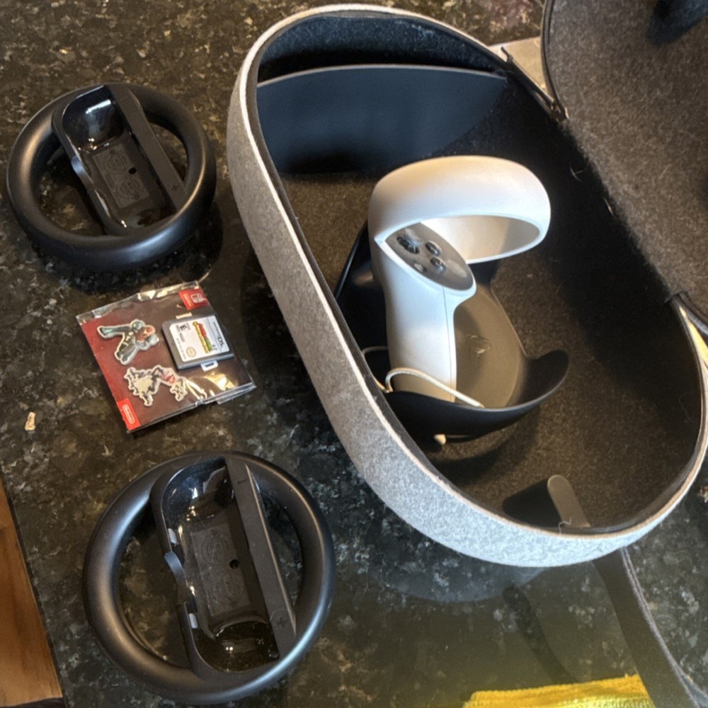 VR Carrying Case for Headset and Controller Accessories, Gray/Black
