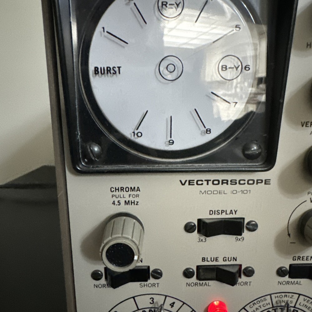 Vintage Heathkit IO-101 Vectorscope Powers On Includes Manual