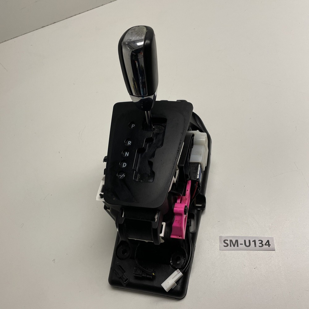 2011 Chrysler 200 Limited Shifter/Shift Gear Selector OEM