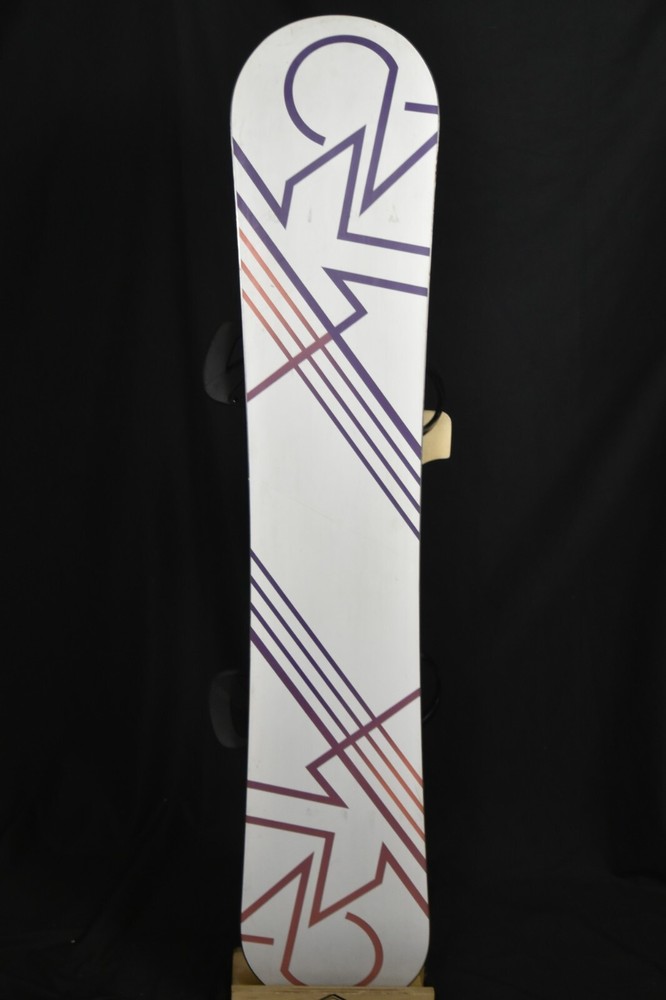 K2 ECO POP SNOWBOARD SIZE 145 CM WITH MEDIUM BINDINGS