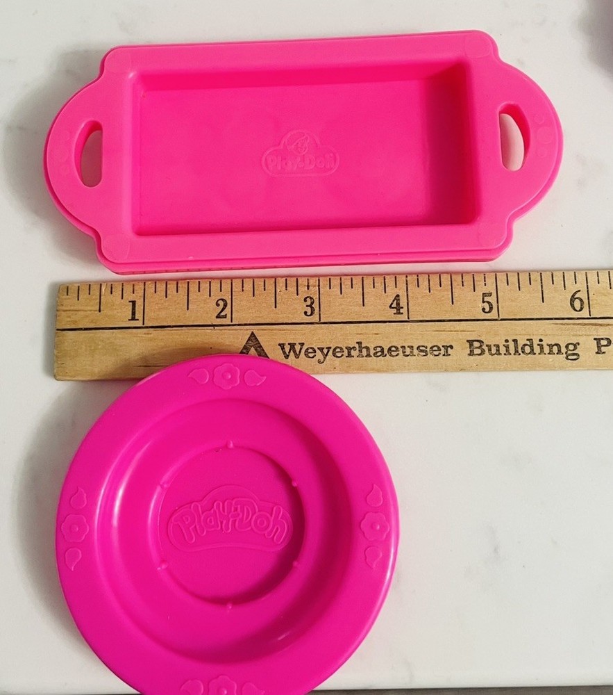 Play-Doh/Dough Accessories Tools Molds Shape Cutters Assorted 32 Pcs