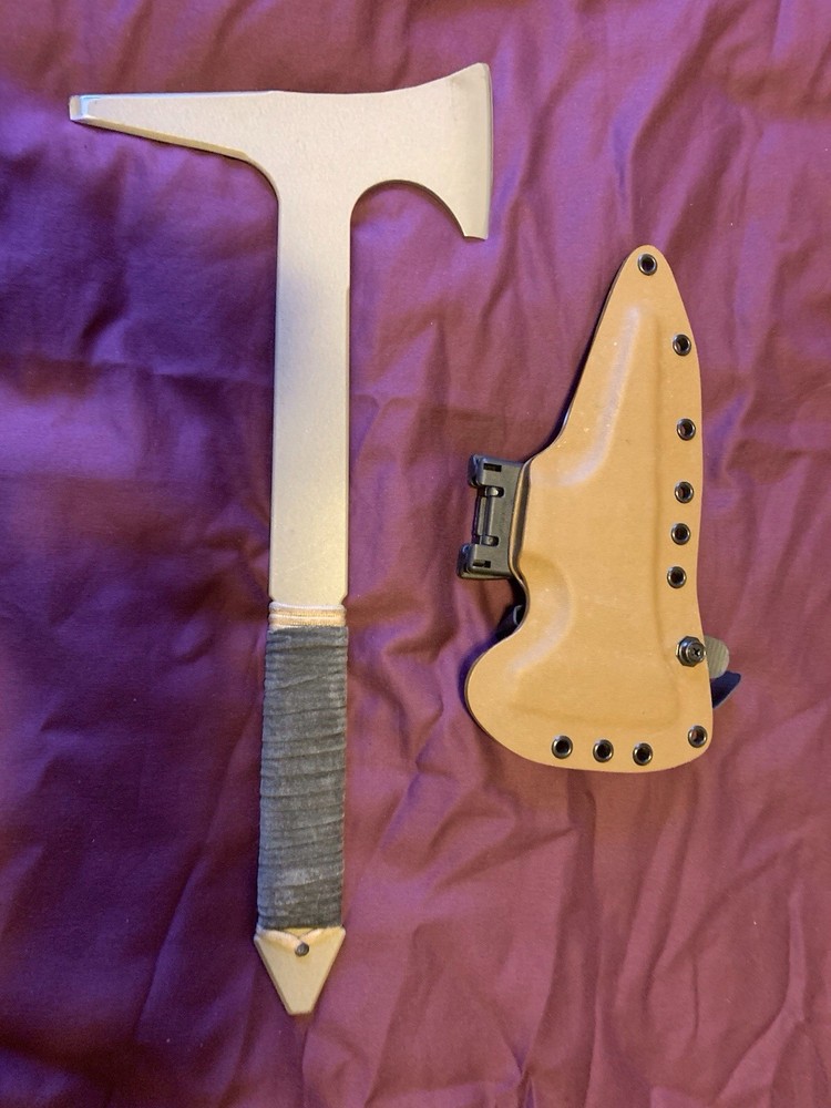 Swamp Rat Tomahawk