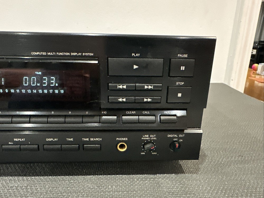 DENON DCD-1560 CD Player Real 20 Bit Lambda DAC