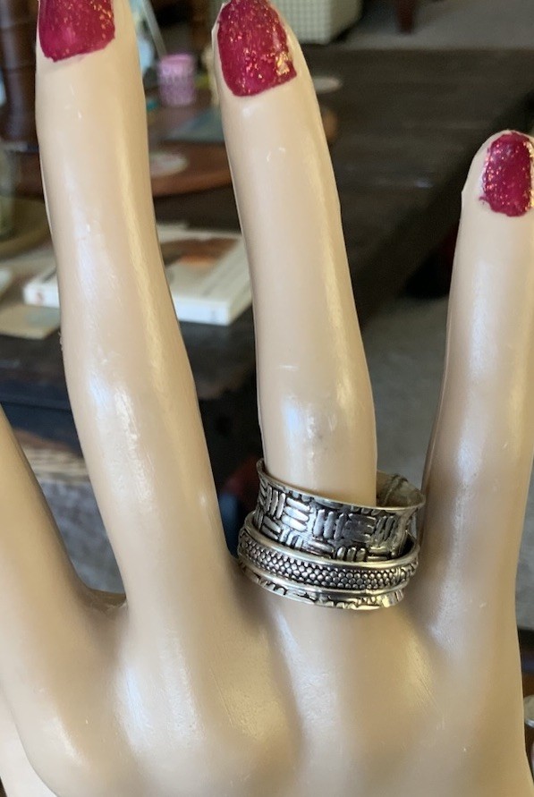 Handmade Sterling Silver Spinner Ring Sz  8.5￼Wide