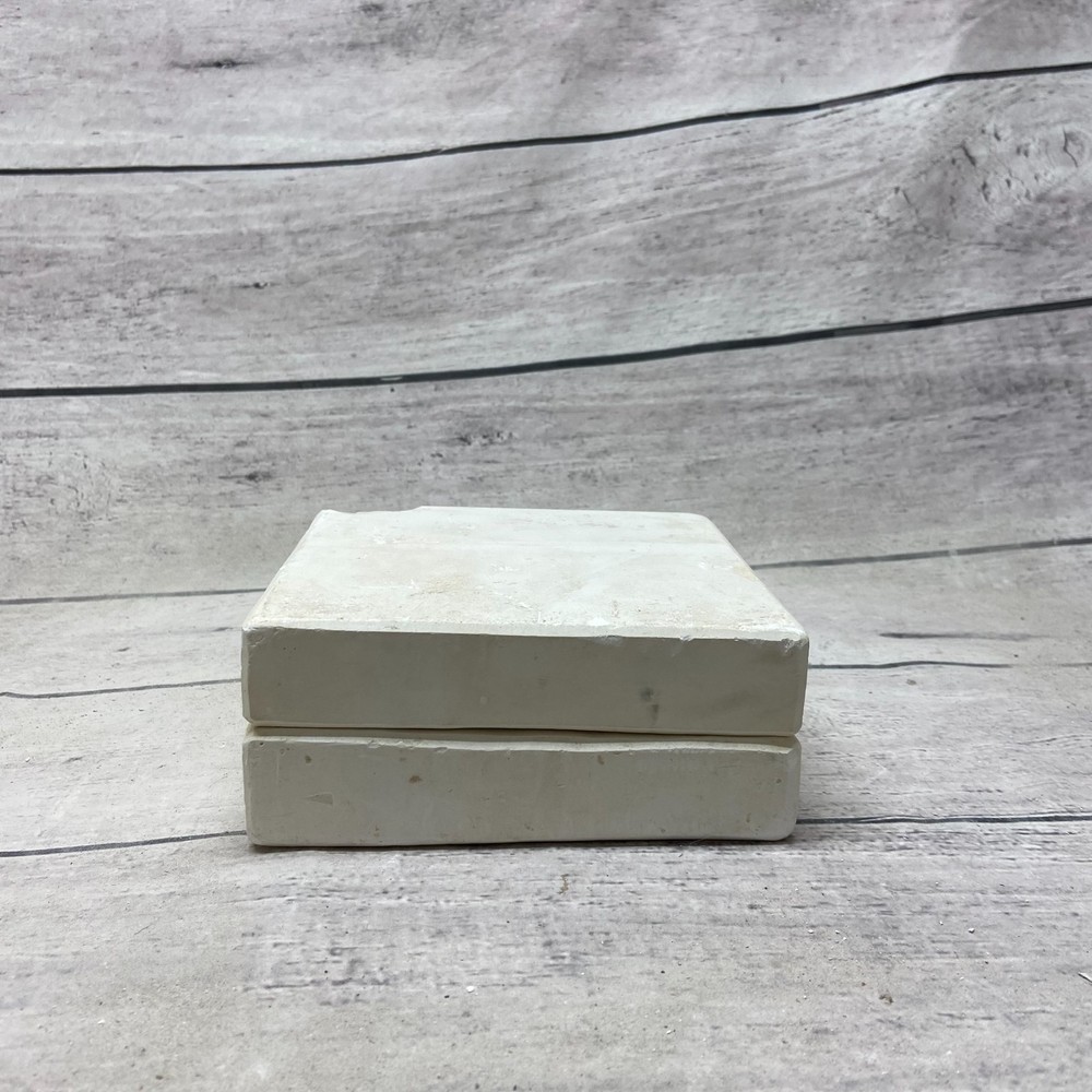Unbranded Ceramic Casting Triangular Mold
